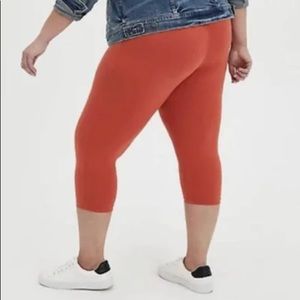 Burnt orange Capri premium leggings